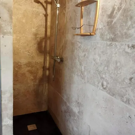 Chez Tof Et Ninie * Houlle